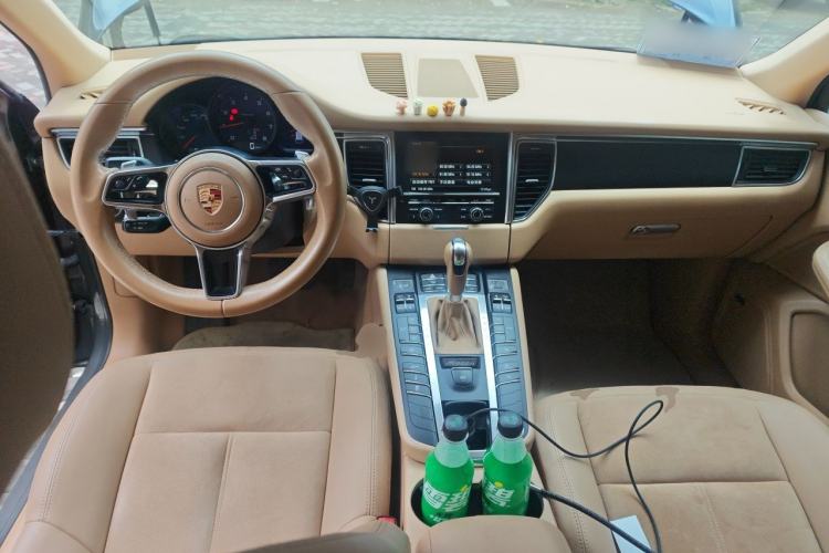 Used Porsche Macan 2014 Macan 2.0T Center Console