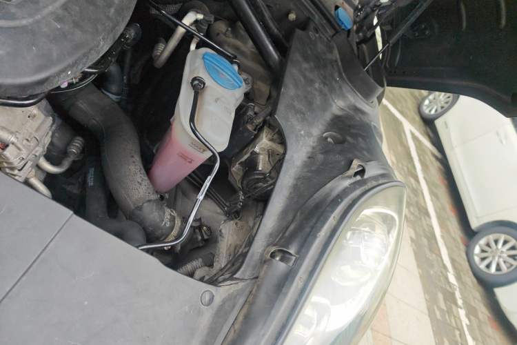 Used Porsche Macan 2014 Macan 2.0T Engine Bay Left