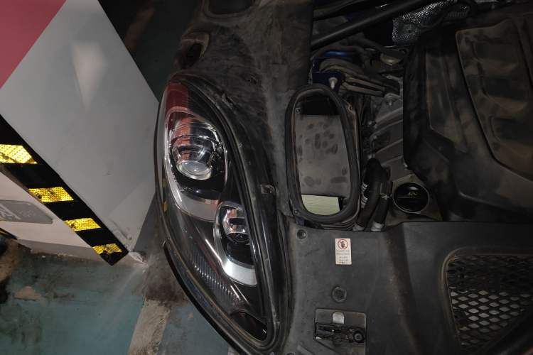 Used Porsche Macan 2014 Macan S 3.0T Engine Bay Right