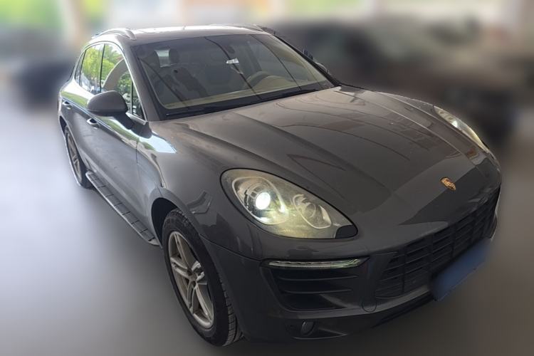 Used Porsche Macan 2014 Macan 2.0T Front Right 45 Deg