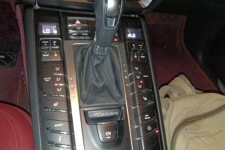 Used Porsche Macan 2014 Macan 2.0T Gear Lever