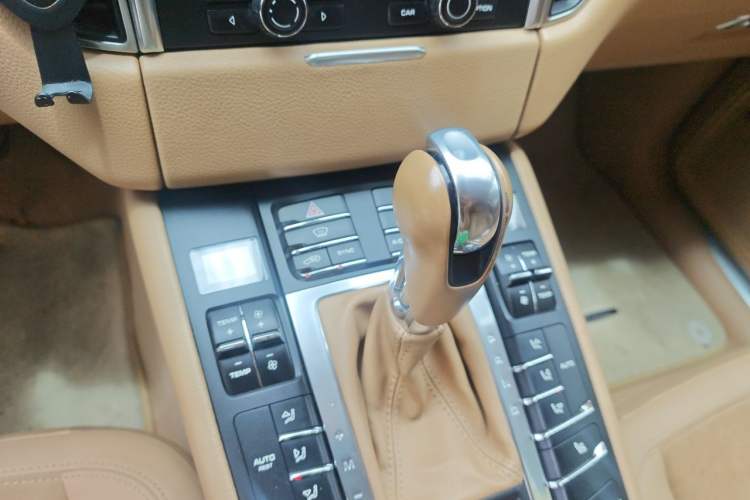 Used Porsche Macan 2014 Macan 2.0T Gear Lever
