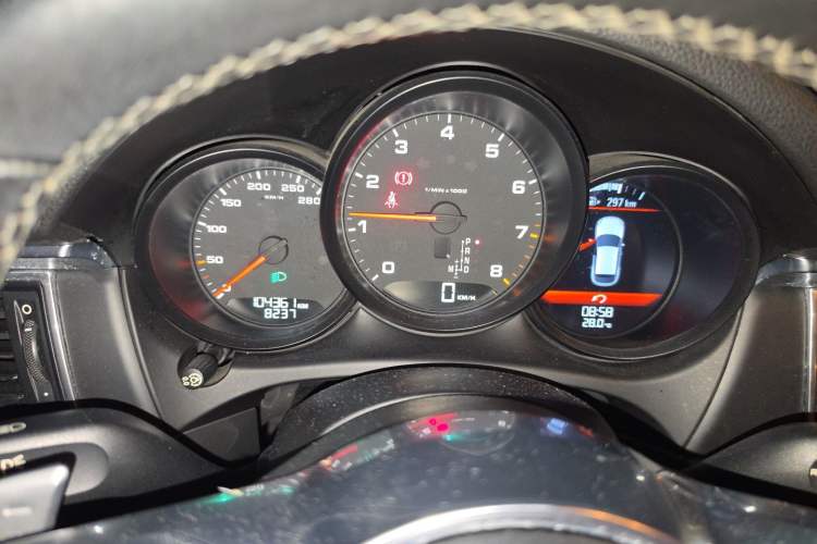Used Porsche Macan 2014 Macan 2.0T Instrument Cluster