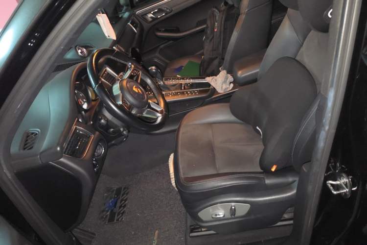 Used Porsche Macan 2014 Macan 2.0T Left Front Seat