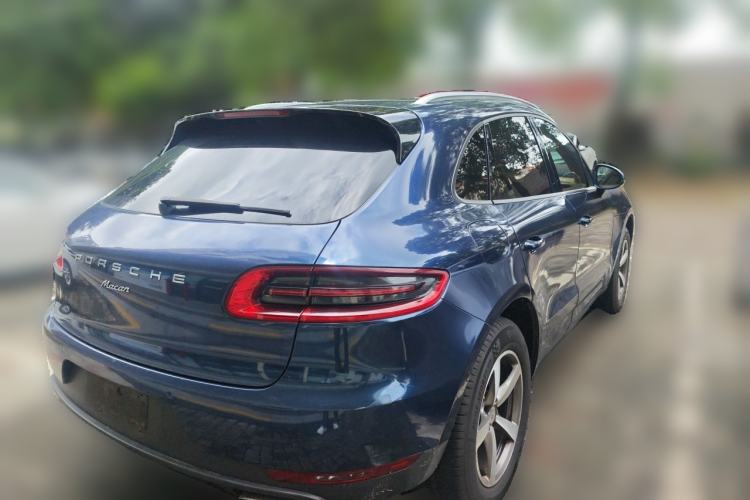 Used Porsche Macan 2014 Macan 2.0T Rear Right 45 Deg