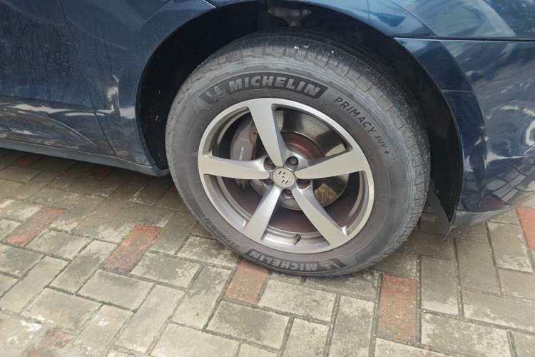 Used Porsche Macan 2014 Macan 2.0T Right Front Wheel Hub