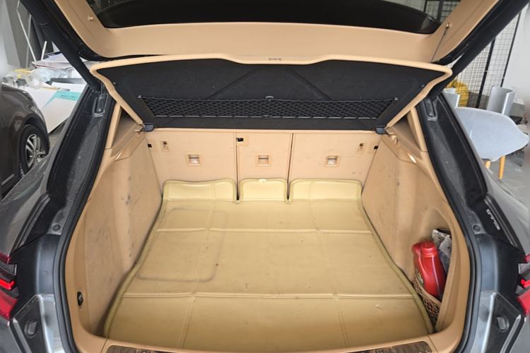 Used Porsche Macan 2014 Macan 2.0T Trunk
