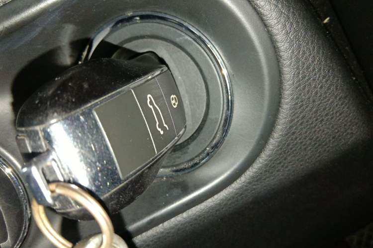 Used Porsche Macan 2014 Macan 2.0T Vehicle Key