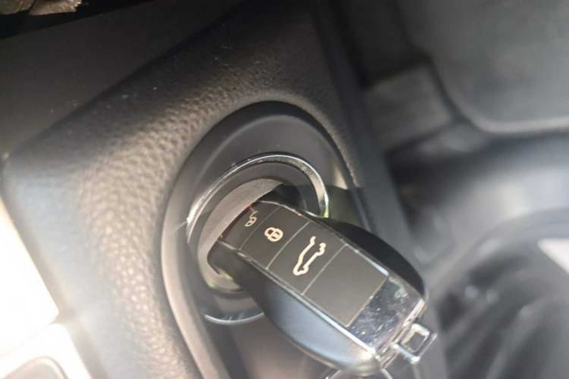 Used Porsche Macan 2014 Macan 2.0T Vehicle Key