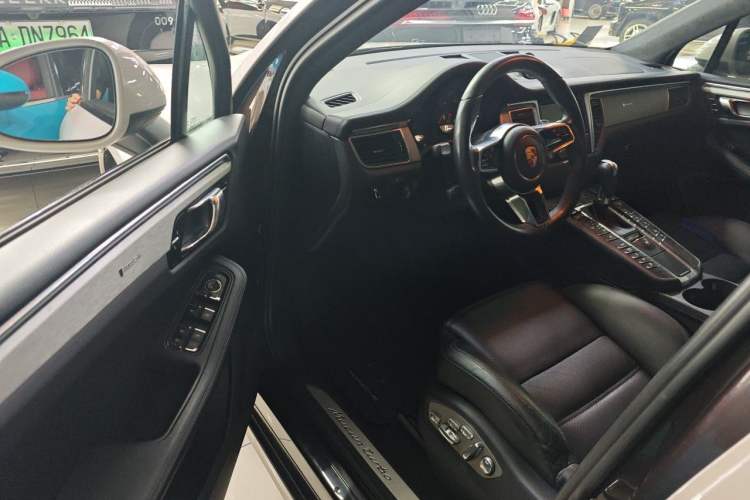 Used Porsche Macan 2014 Macan Turbo 3.6T Driver Seat