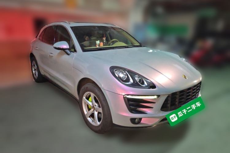 Used Porsche Macan 2014 Macan 2.0T Front Right 45 Deg