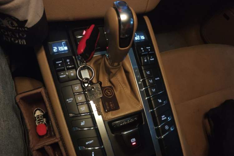 Used Porsche Macan 2014 Macan 2.0T Gear Lever