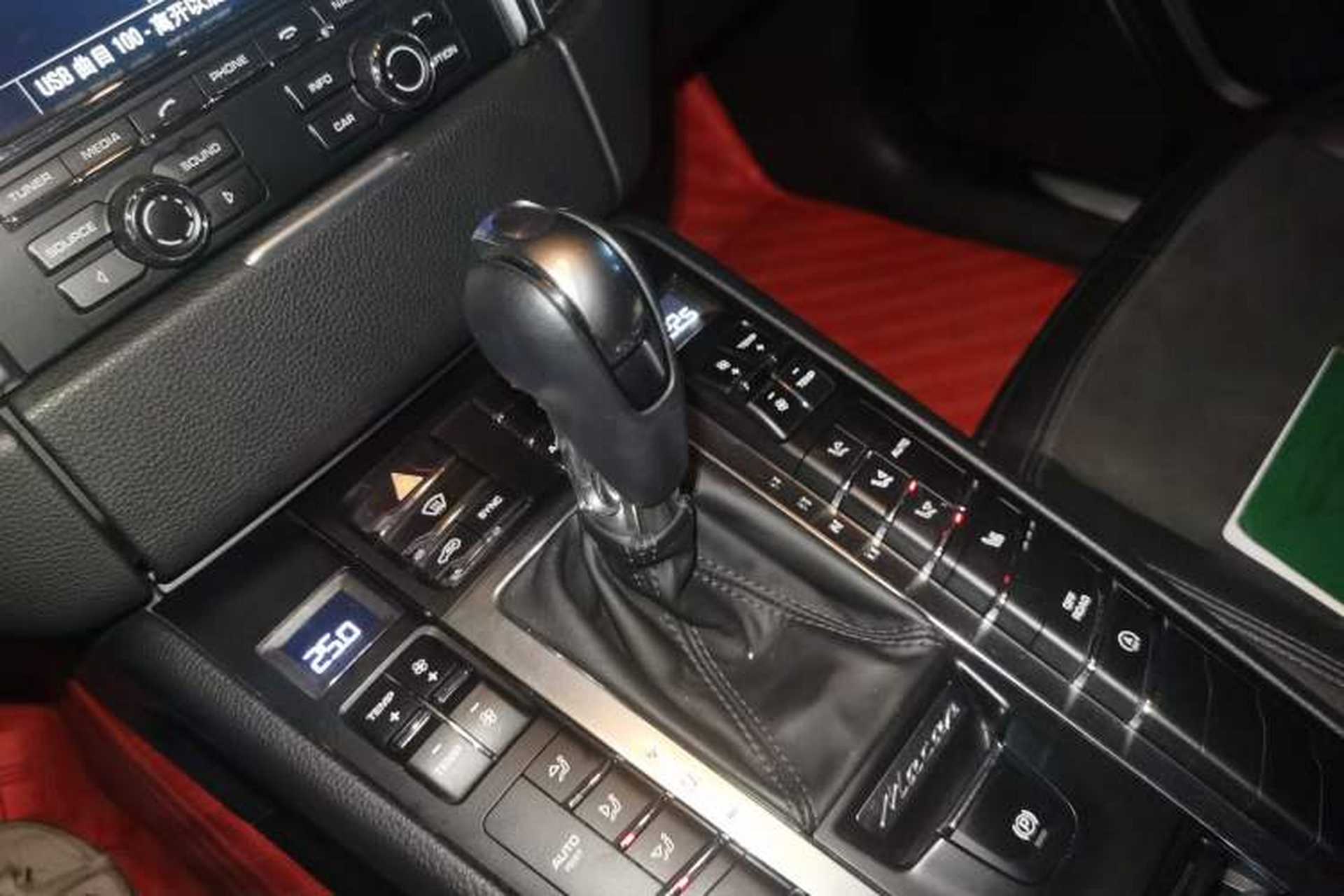 Used Porsche Macan 2014 Macan 2.0T Gear Lever