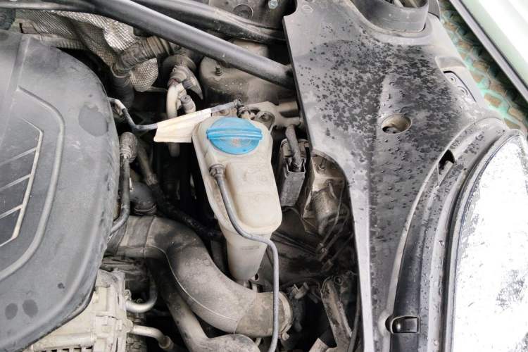 Used Porsche Macan 2014 Macan 2.0T Engine Bay Left
