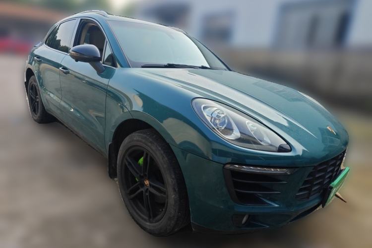 Used Porsche Macan 2014 Macan 2.0T Front Right 45 Deg