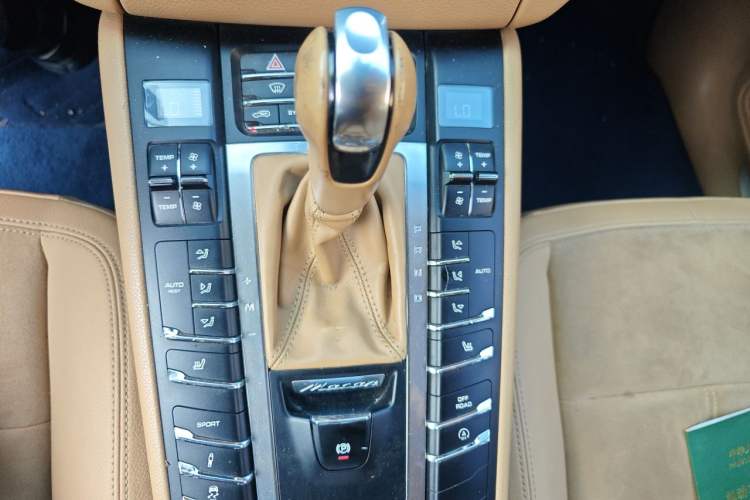 Used Porsche Macan 2014 Macan 2.0T Gear Lever