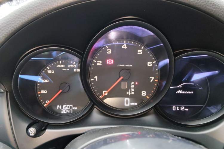 Used Porsche Macan 2014 Macan 2.0T Instrument Cluster