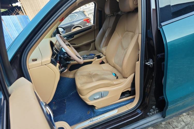 Used Porsche Macan 2014 Macan 2.0T Left Front Seat