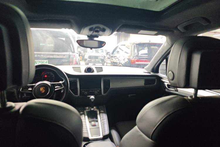 Used Porsche Macan 2014 Macan Turbo 3.6T Headliner