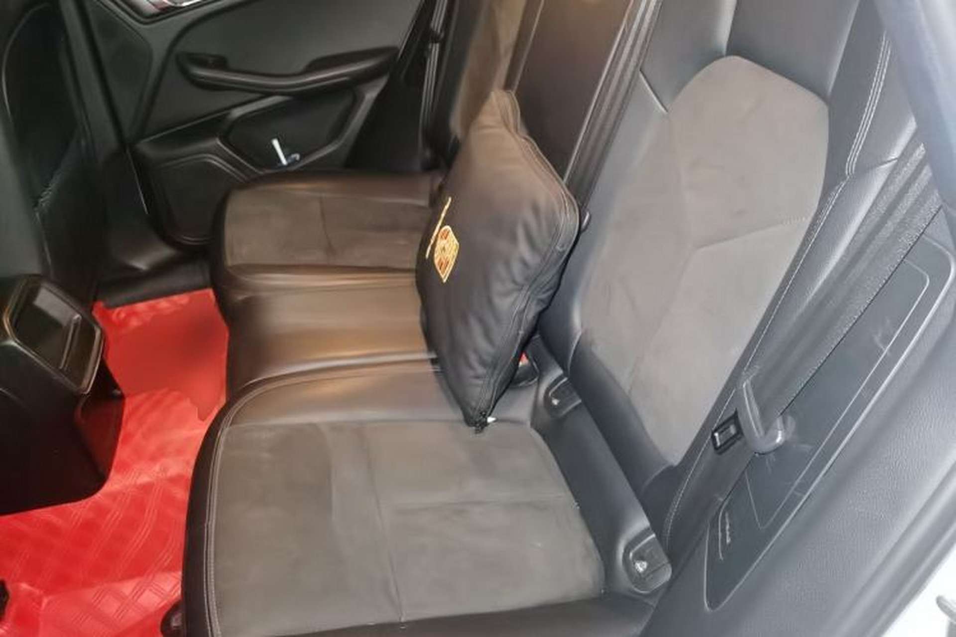 Used Porsche Macan 2014 Macan 2.0T Left Rear Seat