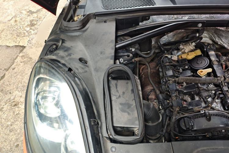 Used Porsche Macan 2014 Macan 2.0T Engine Bay