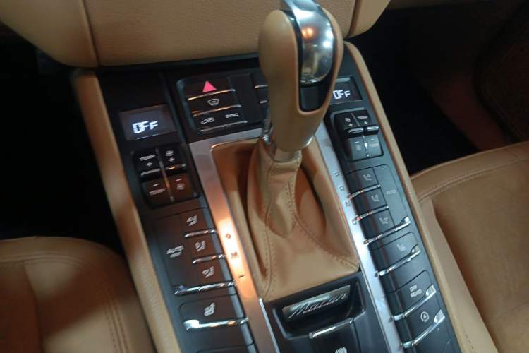 Used Porsche Macan 2014 Macan 2.0T Gear Lever