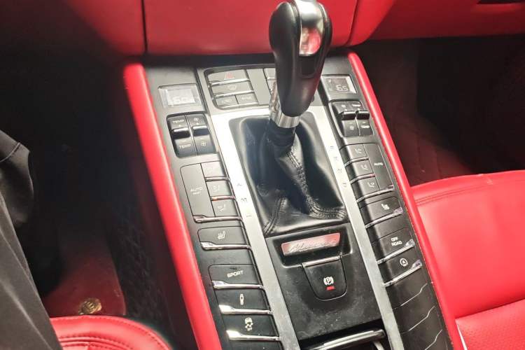 Used Porsche Macan 2014 Macan 2.0T Gear Lever