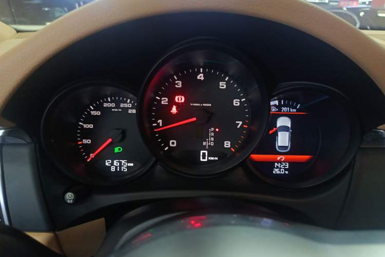 Used Porsche Macan 2014 Macan 2.0T Instrument Cluster