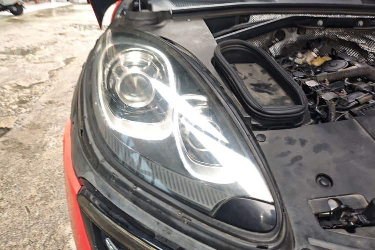 Used Porsche Macan 2014 Macan 2.0T Right Front Headlight