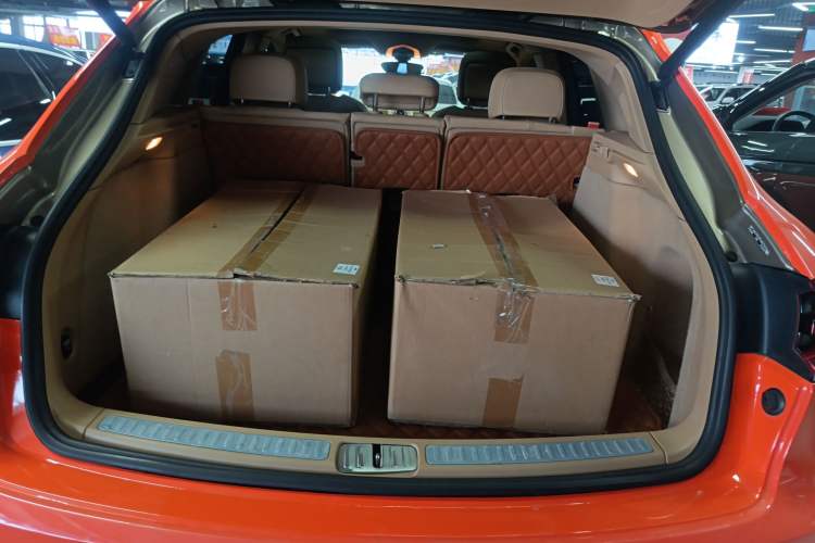 Used Porsche Macan 2014 Macan 2.0T Trunk