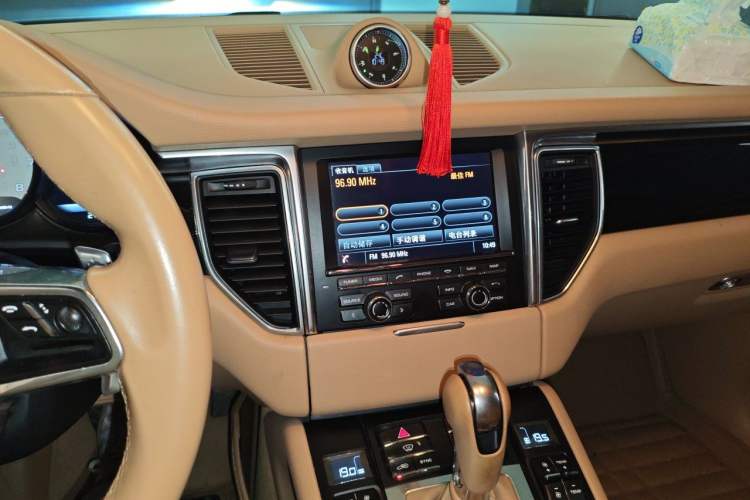 Used Porsche Macan 2014 Macan S 3.0T Audio And AC Panel