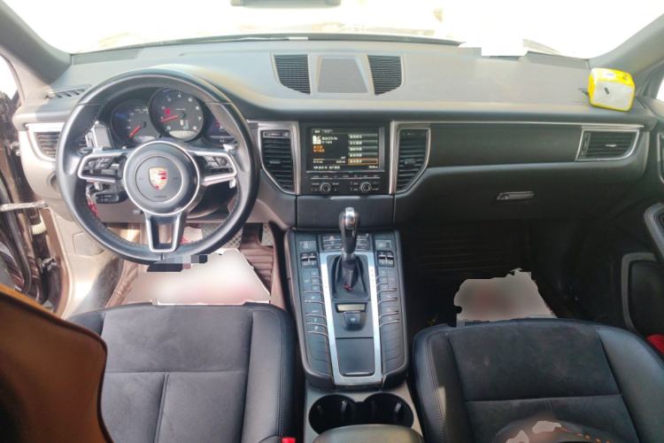 Used Porsche Macan 2014 Macan 2.0T Center Console