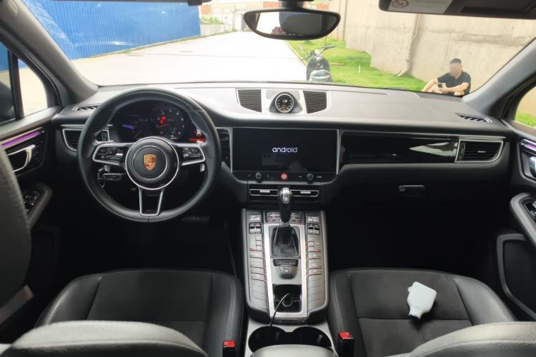 Used Porsche Macan 2014 Macan 2.0T Center Console