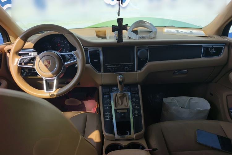 Used Porsche Macan 2014 Macan 2.0T Center Console