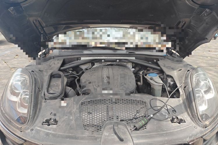 Used Porsche Macan 2014 Macan 2.0T Engine Bay