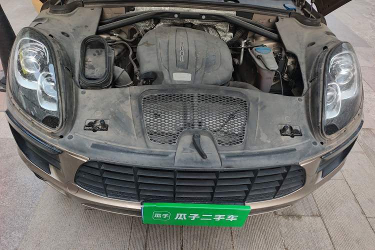 Used Porsche Macan 2014 Macan 2.0T Engine Bay