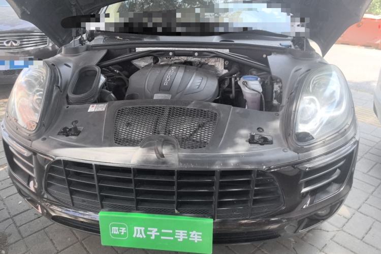 Used Porsche Macan 2014 Macan 2.0T Engine Bay