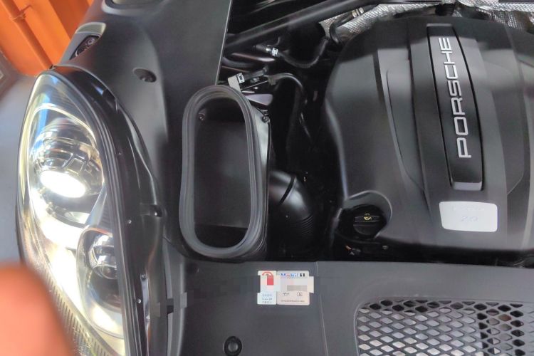 Used Porsche Macan 2014 Macan 2.0T Engine Bay Right