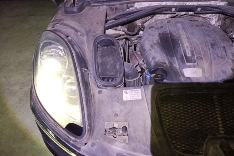 Used Porsche Macan 2014 Macan 2.0T Engine Bay Right