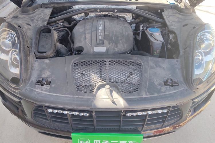 Used Porsche Macan 2014 Macan 2.0T Engine Bay