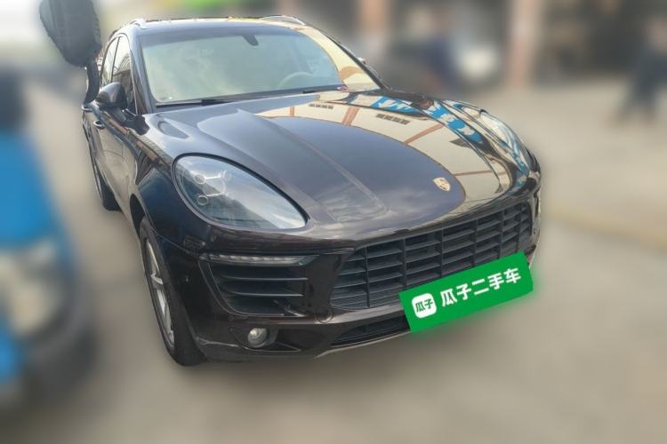 Used Porsche Macan 2014 Macan 2.0T Front Right 45 Deg