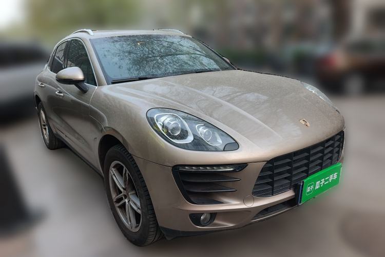 Used Porsche Macan 2014 Macan 2.0T Front Right 45 Deg