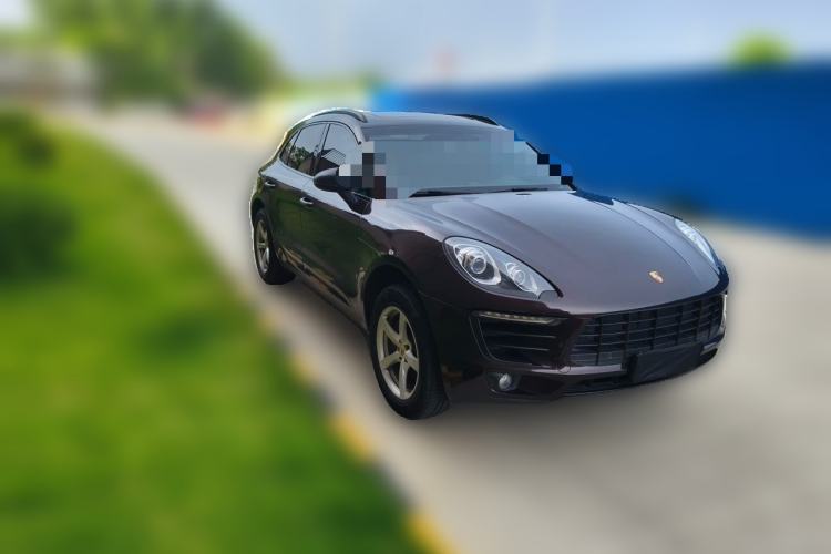 Used Porsche Macan 2014 Macan 2.0T Front Right 45 Deg