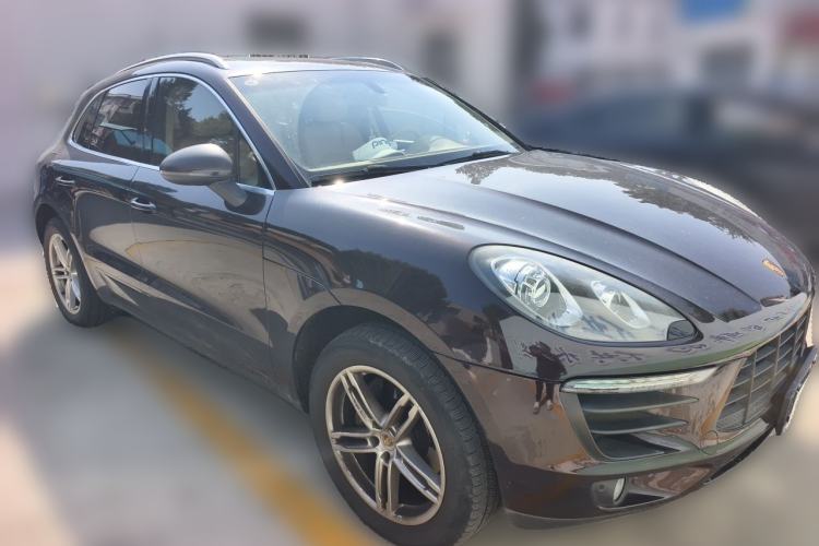 Used Porsche Macan 2014 Macan 2.0T Front Right 45 Deg