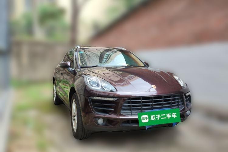 Used Porsche Macan 2014 Macan 2.0T Front Right 45 Deg