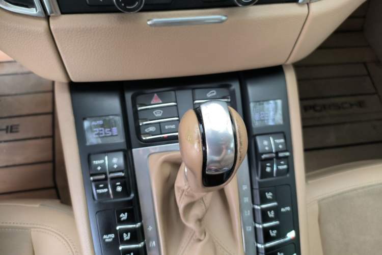 Used Porsche Macan 2014 Macan 2.0T Gear Lever