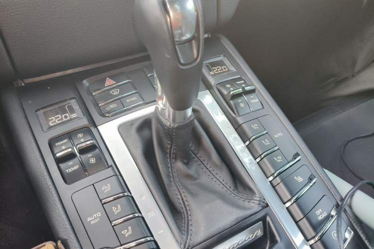 Used Porsche Macan 2014 Macan 2.0T Gear Lever