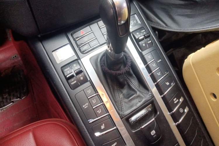 Used Porsche Macan 2014 Macan 2.0T Gear Lever
