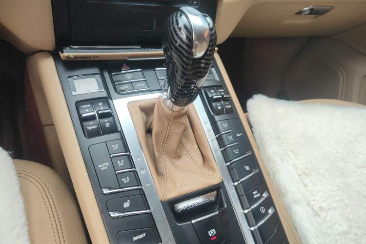 Used Porsche Macan 2014 Macan 2.0T Gear Lever