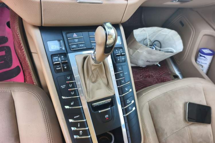 Used Porsche Macan 2014 Macan 2.0T Gear Lever